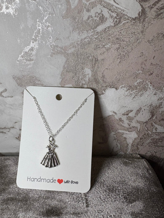 Dress necklace
