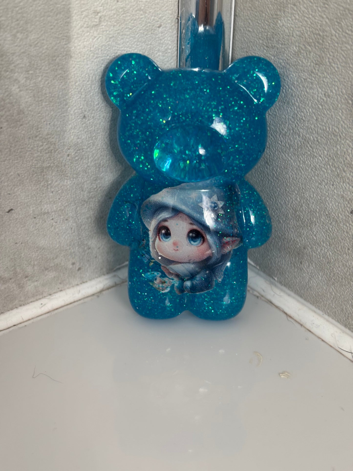 Handmade resin bear fridge magnet