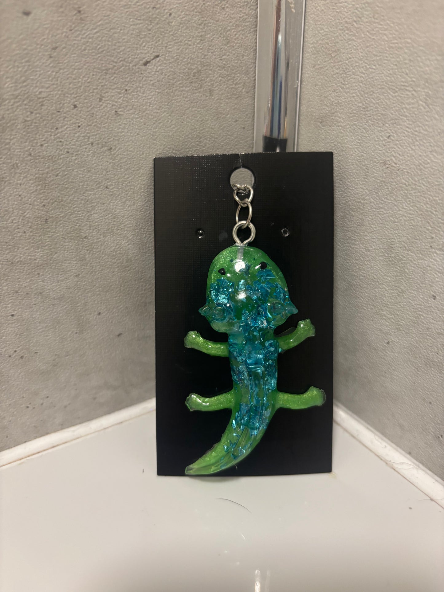 handmade resin axolotl’s keyring
