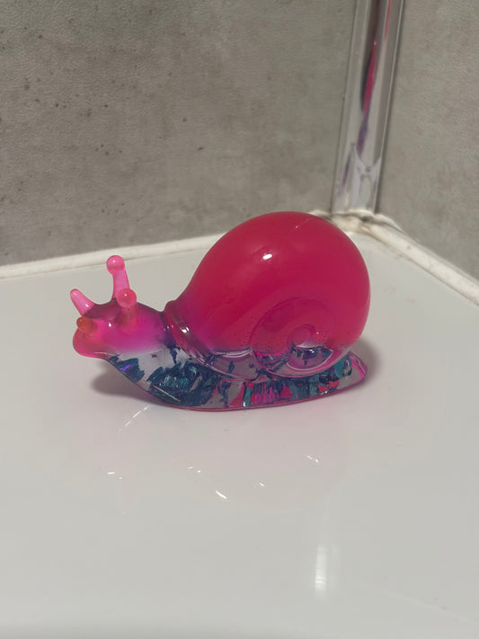 Handmade resin snail ornaments
