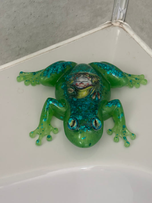 Handmade resin frog ornaments