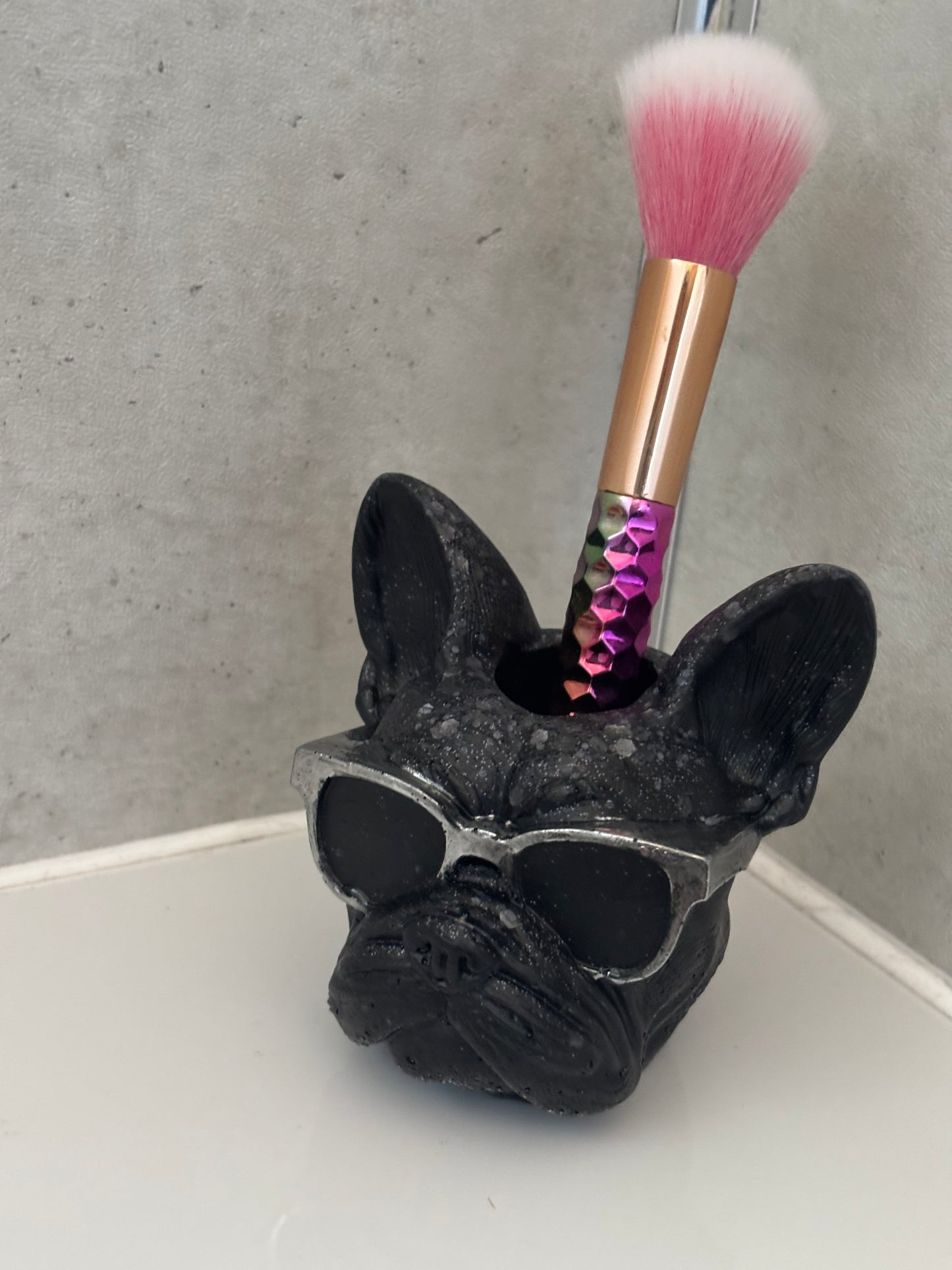Handmade resin frencie makeup brush or pen holder