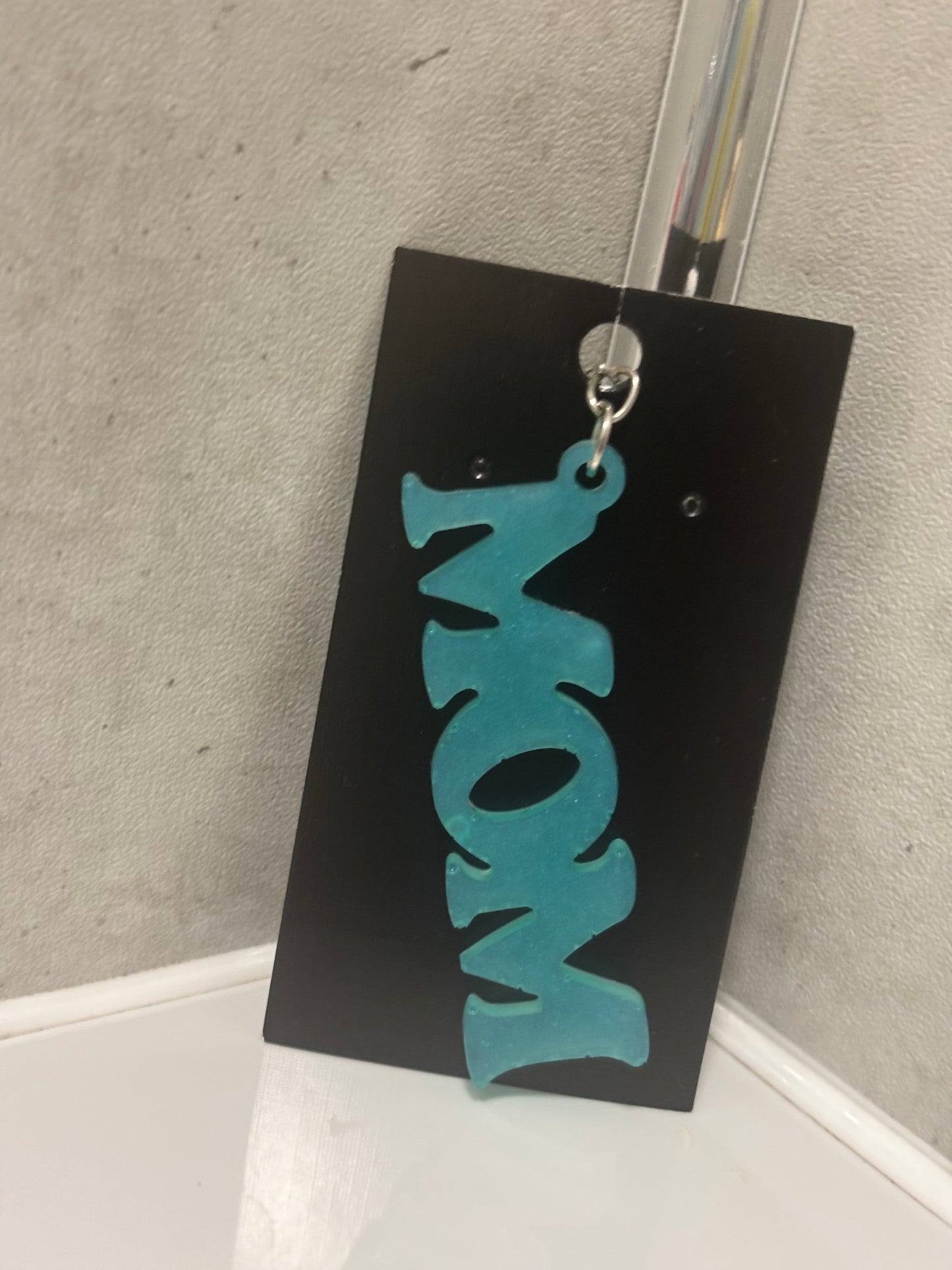 Handmade resin mum keyring