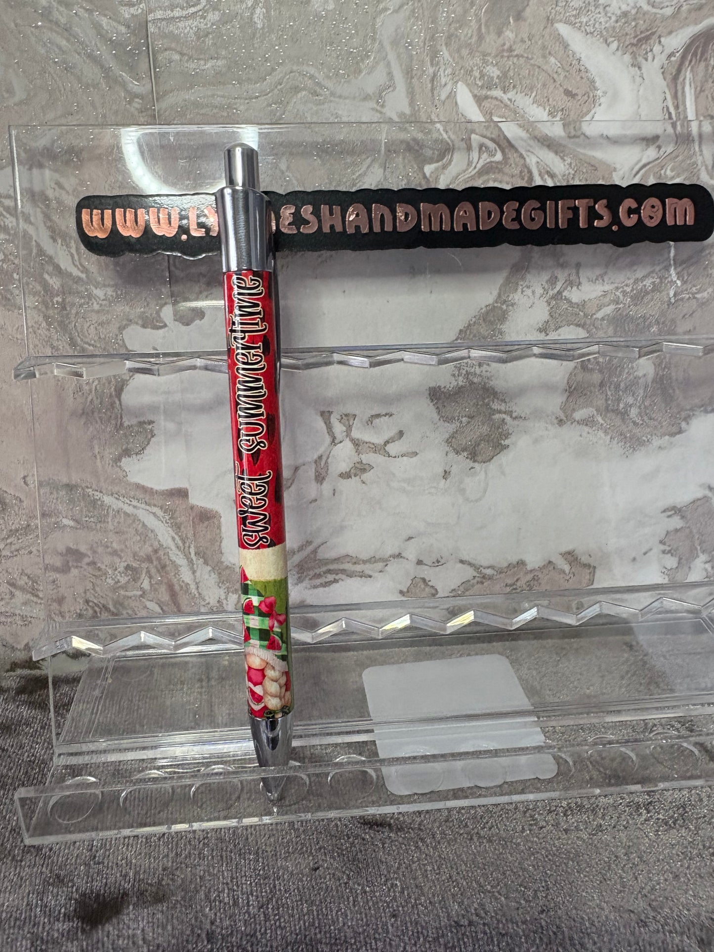 Handmade sweet summertime gnome pen
